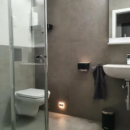 Apartamento Dinda Apartman 1 *